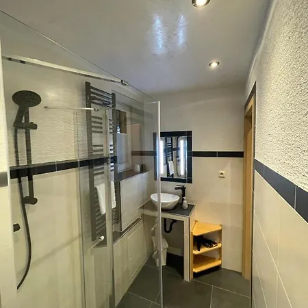 Freitag - Mit Sauna & Fruehstueck