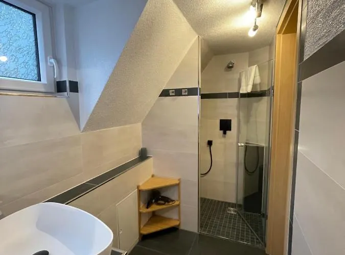 Freitag - Mit Sauna & Fruehstueck